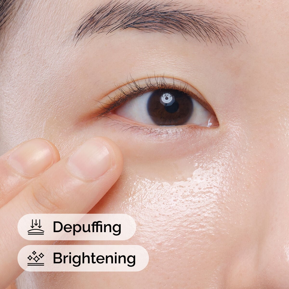 caffeine-solution-5-egcg-eye-serum-z1 ord-caffeine-solution-egcg-model-application-with-benefits.jpg